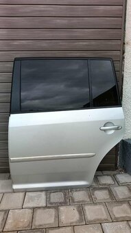 dveře VW Touran 1T2 facelift rv. 2006-2010 LA7W - 9