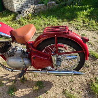Jawa perak komunista - 9