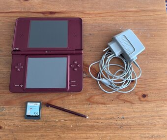Nintendo DSi XL v Top stavu s příslušenstvím - 9