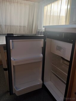 Karavan Sunlight Carado Capron 2015 - 9