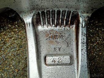 Alu kola, 7,5J x17, 5x114,3, ET 42, Pneu Continentál 4x6mm - 9