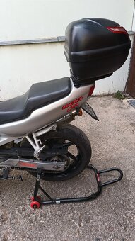 Honda CBR 600F PC 25 - 9