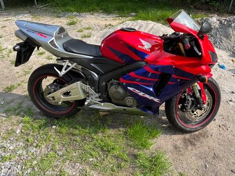 Honda CBR 600RR - 9