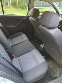 Octavia Tour 1.6 75kw - 9