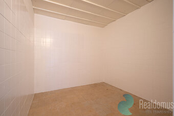 Prodej, komerční areál 512 m2, pozemek 2.346 m2, Křenov, Čes - 9