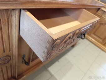 Selská komoda z masívu, Nábytek s příběhem - 9