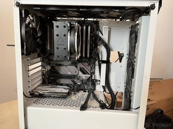 Intel 11700K/32GB ram/MSI tomahawk/Bequiet 500DX/550W - 9