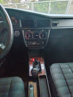 Mercedes-Benz 190e, W201, 1.8 benzín, manuál - 9