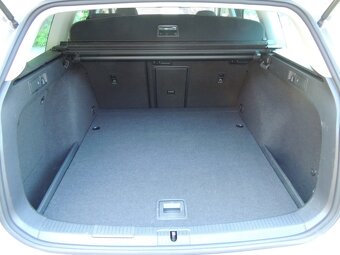 VW Golf Combi 1.6TDi,85kw,DSG,2018,edice Maraton,-21%DPH - 9