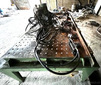 Hydraulický lis SIEVERS pro lepení dřevěných oblouků - 9