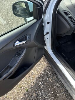 FORD FOCUS COMBI 2.0 TDCI-110KW - 9