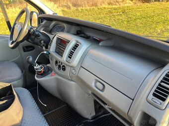 Renault trafic 2.0dci - 9