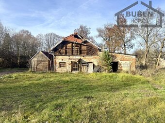 Stavební pozemek  10472 m² se zemědělskými budovami, Stráž - - 9