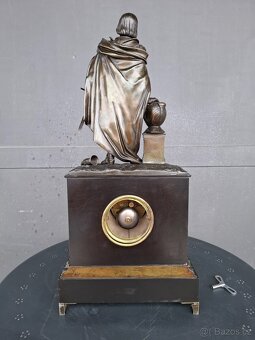 Francouzské figurální hodiny - 9