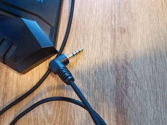 Sluchátka SADES Mpower SA-723 + stojan - 9