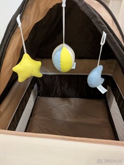 Cestovná postýlka Lionelo Sven Plus (hnědá) - 9