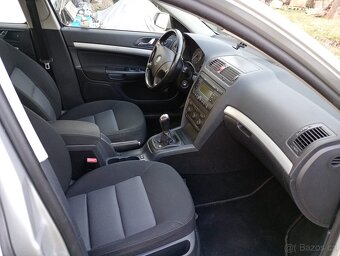 Škoda Octavie II, 1,9 TDi, r.v.2007,tažné,km 210 tis. - 9