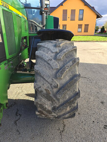 Traktor John Deere 7810 - 9