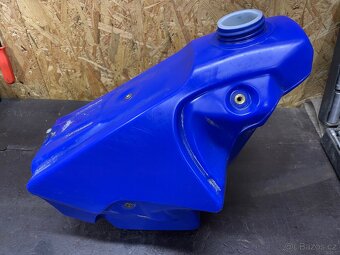 Yamaha YZ250 díly - sedlo, nádrž - 9