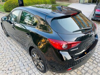 Mazda 3 1.5i 74KW BENZÍN 2017 MANUÁL KLIMATIZACE - 9