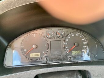 VW T5, 5 míst, odpočet DPH, obytné - 9
