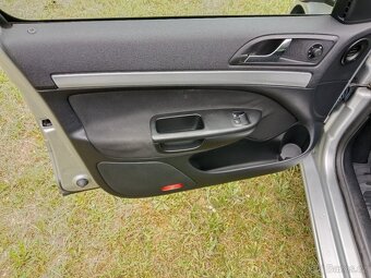 Škoda Octavia II Combi - 9