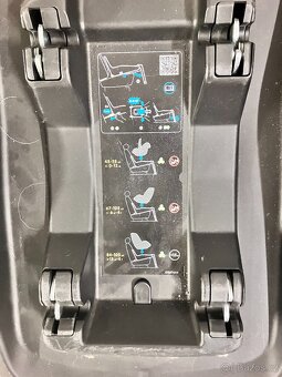 Autosedačka Maxi-Cosi Pebble i-Size - 9