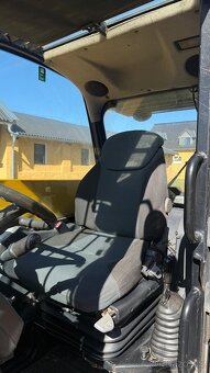 Prodám manipulátor JCB - 9