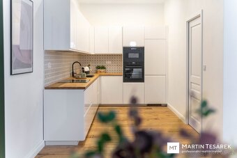 REZERVACE Stylově zrekonstruovaný byt 3+kk pár metrů od stan - 9