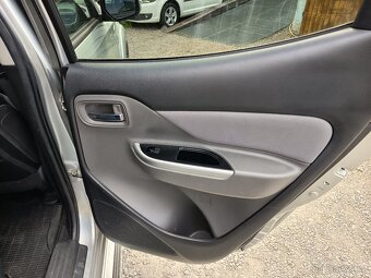Mitsubishi L200 2,5D 4WD OUTDOOR  ČR 1 majitel DPH - 9