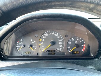 MERCEDES BENZ C 2,0 Comb. - 9
