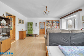 Rodinný dům se stodolou a garáží pod SKI areálem Buková hora - 9