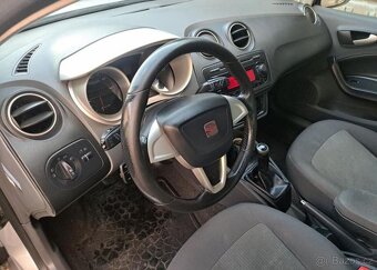 Seat Ibiza 1,6 TDI Style nafta manuál 77 kw - 9