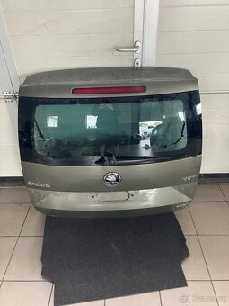 ŠKODA YETI - LF6X L2L2 LA7W prodám dily z hav. vozu - 9