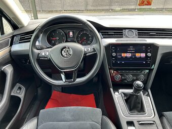 VW PASSAT B8 2.0TDI 110KW COMBI 111TKM HIGHLINE ČR DPH KŮŽE - 9