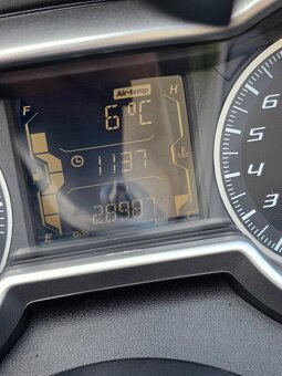 YAMAHA X - MAX 125 - 9