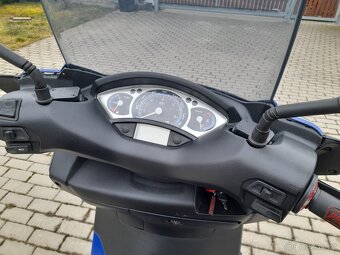 Yamaha xmax 125 - 9