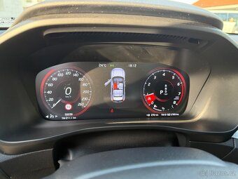 Volvo XC40 - 9