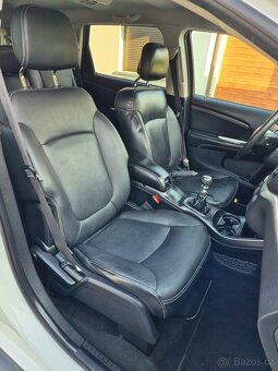 Fiat Freemont 2.0Jtd-103kw-manuál- 7míst-Lounge- - 9