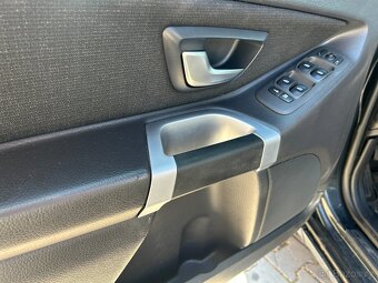 XC90 2.4D5 147kW  7 místné, CZ SERVIS POUZE VOLVO - 9