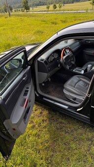 Chrysler 300c 5.7 Hemi - 9