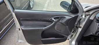 FORD FOCUS - 9