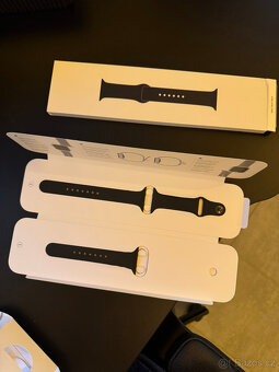 Apple Watch Series 9 45mm Cellular - 9