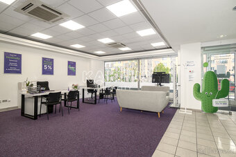 Pronájem obchodního prostoru (124m2) na ulici Výškovická, v  - 9