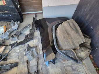 Díly Jeep Grand cherokee WK2 - přední část. - 9