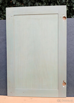 Kuchyňská dvířka masiv - 9