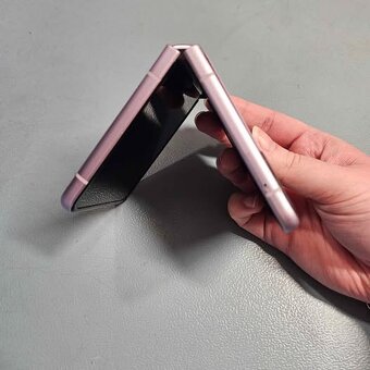 Samsung Galaxy Z Flip3 Violet 128GB - 9