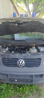VW Transportér T5 sanitka - 9