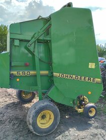 Svinovací lis John Deere 590 - 9