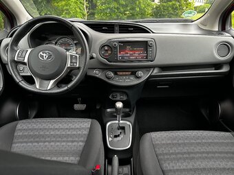 Toyota Yaris Automat 1.3 Benzin73KW Rok:2017Najeto:40tis.k - 9